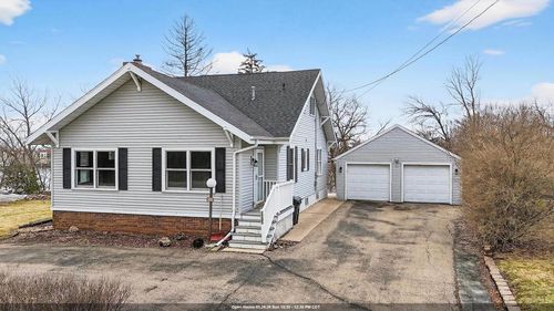 1721 W Main Street, LITTLE CHUTE, WI, 54911 | Card Image