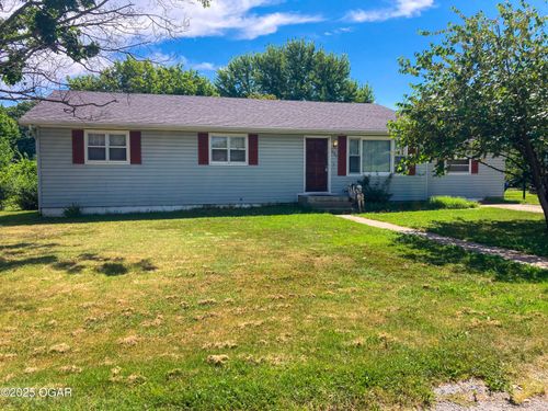 1302 Robertson Ave, Carthage, MO, 64836-2961 | Card Image