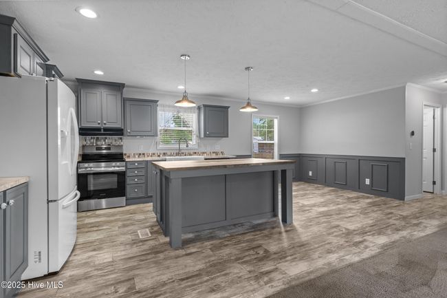 827 Salt Marsh St, House other with 3 bedrooms, 2 bathrooms and null parking in Sunset Beach NC | Image 10