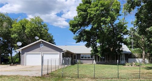66 Sw 450th Rd, Clinton, MO, 64735-8915 | Card Image
