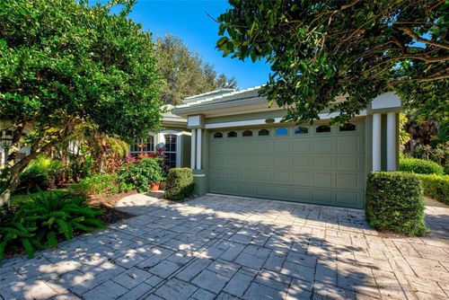 354 Melrose Ct, VENICE, FL, 34292-4615 | Card Image