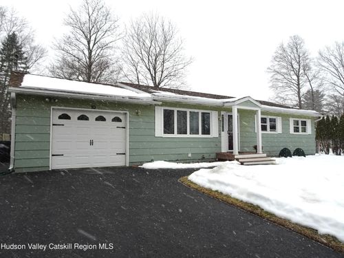 10 Mann Drive, Castleton, NY, 12033 | Card Image