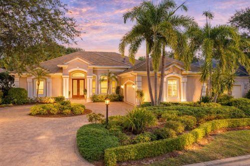 8125 Collingwood Ct, UNIVERSITY PARK, FL, 34201-2357 | Card Image