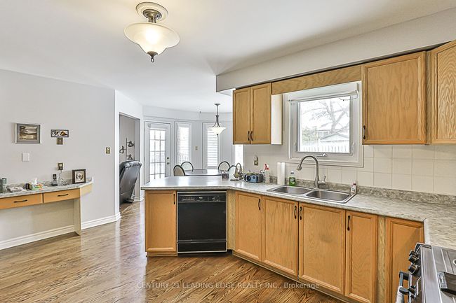 30 Wigston Crt, House other with 4 bedrooms, 3 bathrooms and 4 parking in Whitby ON | Image 14