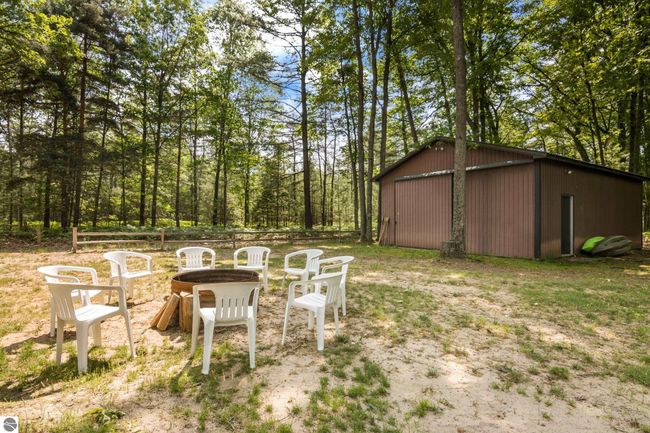 6015 Crystal Beach Rd Nw, House other with 4 bedrooms, 2 bathrooms and null parking in Rapid City MI | Image 29
