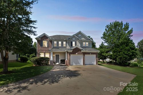 822 S Edisto River Dr, Roebuck, SC, 29376-3370 | Card Image