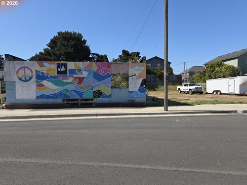 325 6th St, Port Orford, OR, 97465-8743 | Card Image