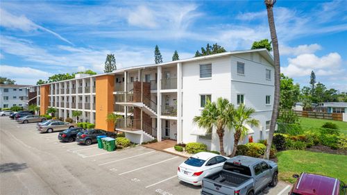 j-7-5882 Canal Dr, Bradenton, FL, 34207-4529 | Card Image