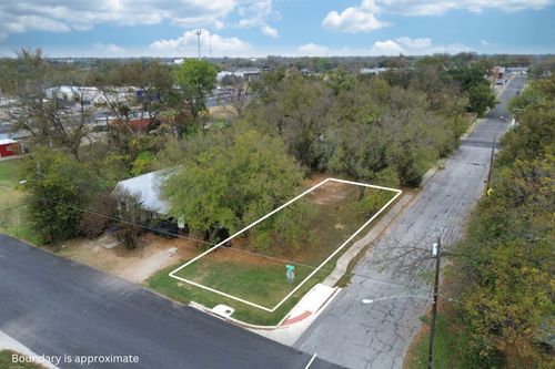 601 Hood St, Waco, TX, 76704-2217 | Card Image