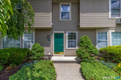 33-33 Glen Ridge Ct, New Milford, CT, 06776-2800 | Card Image