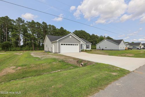 123 Buckskin Dr, Pollocksville, NC, 28573-1101 | Card Image