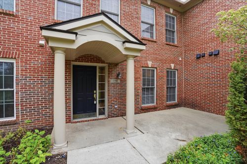 5796 Hampshire Ln, Ypsilanti, MI, 48197-3200 | Card Image