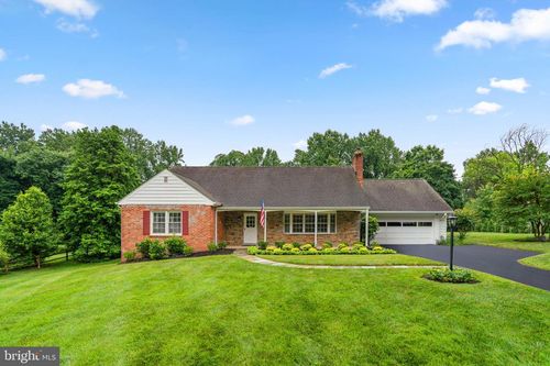 10833 Hunting Ln, Columbia, MD, 21044-4207 | Card Image