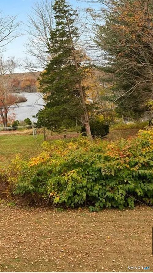 8 Tom Rd, East Haddam, CT, 06423-1142 | Card Image