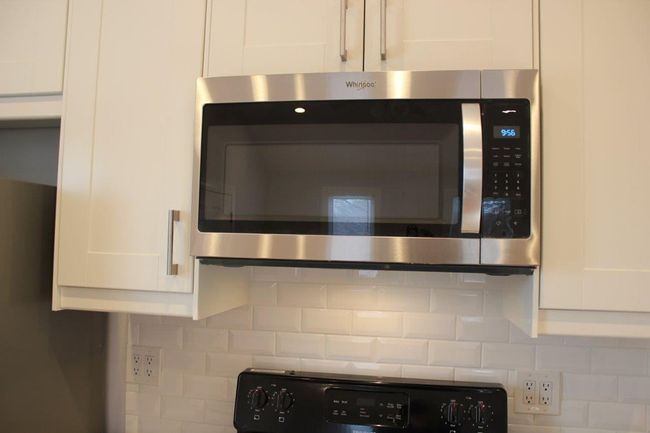 APT-3 - 31 Alpine Row, Condo with 1 bedrooms, 1 bathrooms and 1 parking in Franklin MA | Image 12