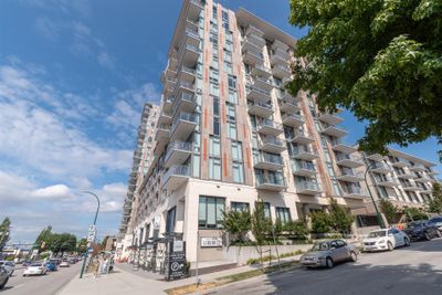 102 - 8181 Chester St, Condo with 2 bedrooms, 2 bathrooms and 1 parking in Vancouver BC | Image 1