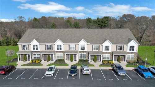 179-179 Ashley Ct, Central Islip, NY, 11722-4552 | Card Image