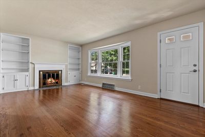 4453 N Morris Boulevard, House other with 3 bedrooms, 1 bathrooms and null parking in SHOREWOOD WI | Image 3