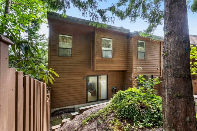Rear view of house | Image 35