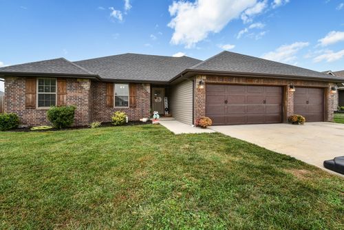 525 Woodland Hills Ave, Rogersville, MO, 65742-9425 | Card Image