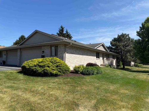 6521 Laurelwood Dr, Rockford, IL, 61108-1568 | Card Image