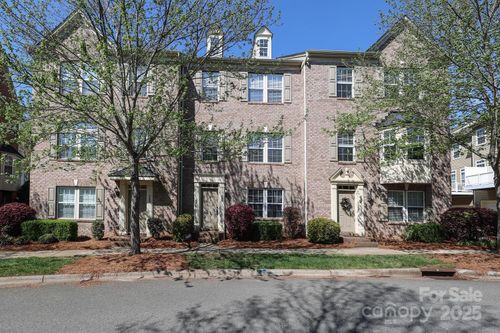 729 Naramore St, Davidson, NC, 28036-6921 | Card Image
