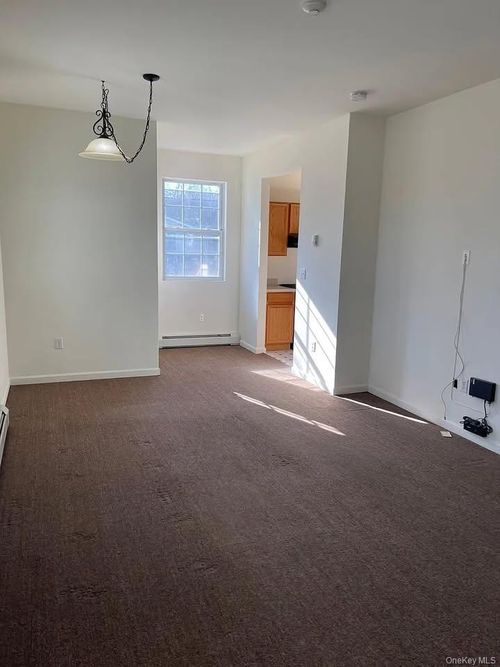 103 Pipetown Hill Rd, Nanuet, NY, 10954-5960 | Card Image