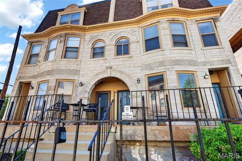 329-e1-329 N Boyle Ave, Saint Louis, MO, 63108-2940 | Card Image