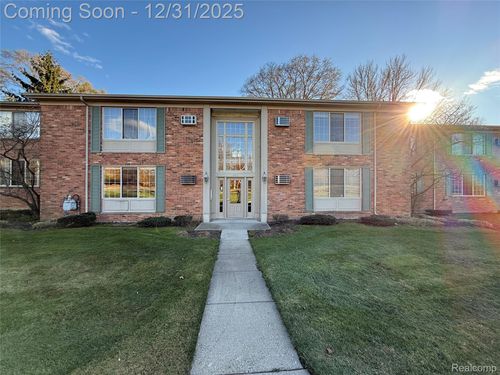 unit-326-436 Romeo Rd, Rochester, MI, 48307-1666 | Card Image