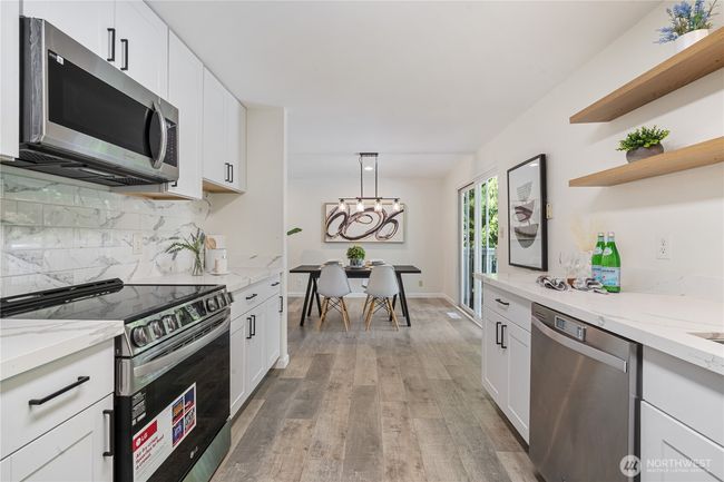 22109 93 Rd Pl W, House other with 3 bedrooms, 3 bathrooms and 2 parking in Edmonds WA | Image 26
