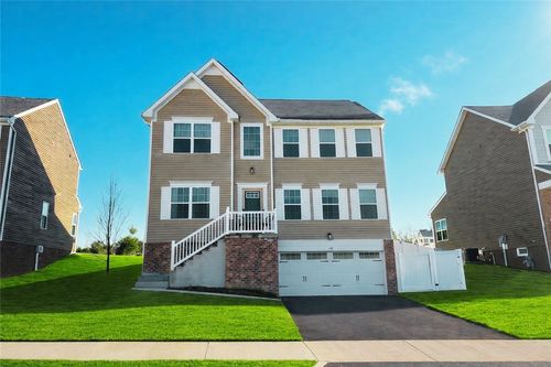 112 Valentino Ln, Zelienople, PA, 16063-2904 | Card Image