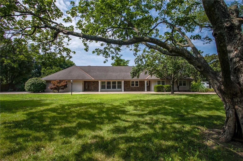 114th Ter, Kansas City, MO 64114