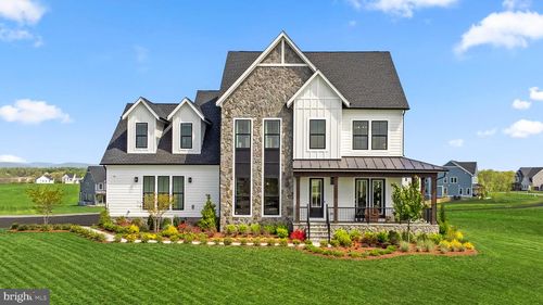 38875 Silver King Cir, WATERFORD, VA, 20197-1667 | Card Image