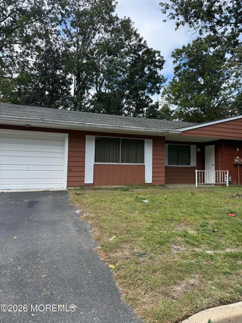 4 B Kansas Street, Whiting, NJ, 08759 | Card Image