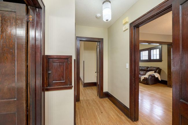 Main level hallway | Image 14