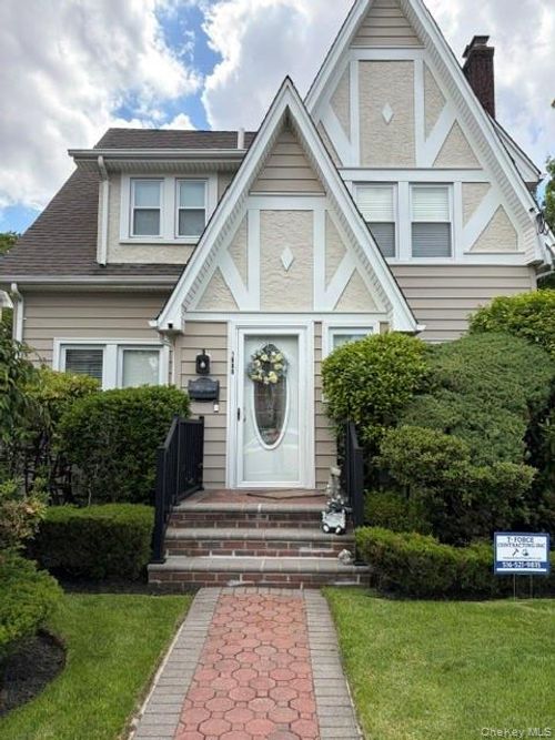 1980 Roosevelt St, Baldwin, NY, 11510 | Card Image