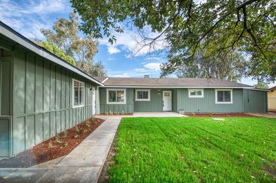 17367 Camden Drive, House other with 3 bedrooms, 0 bathrooms and null parking in Madera CA | Image 1