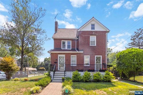 106 B Park Ave, Cresskill, NJ, 07626-1519 | Card Image
