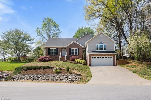 1010 Norwood Ln, Lewisville, NC, 27023-8501 | Card Image