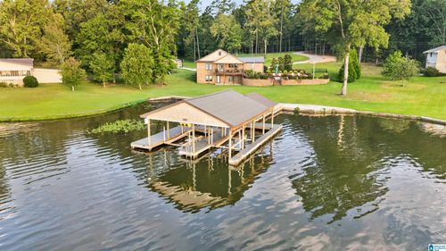 156 Primrose Ln, SHELBY, AL, 35143-7312 | Card Image