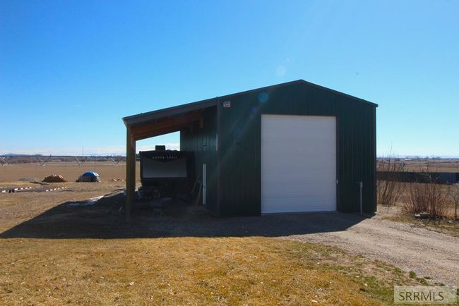 636 N 2743 E, House other with 3 bedrooms, 2 bathrooms and 2 parking in Roberts ID | Image 25