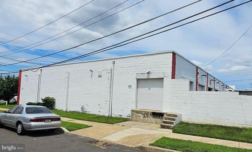 6-5910 S Crescent Blvd, Pennsauken, NJ, 08109-1561 | Card Image