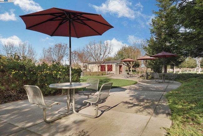 2961 Clear Point Way, House other with 2 bedrooms, 2 bathrooms and 2 parking in Manteca CA | Image 49