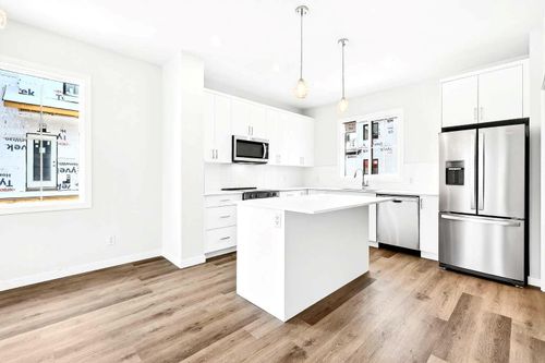 101-40 Creekside Blvd Sw, Calgary, AB, T2X4R1 | Card Image