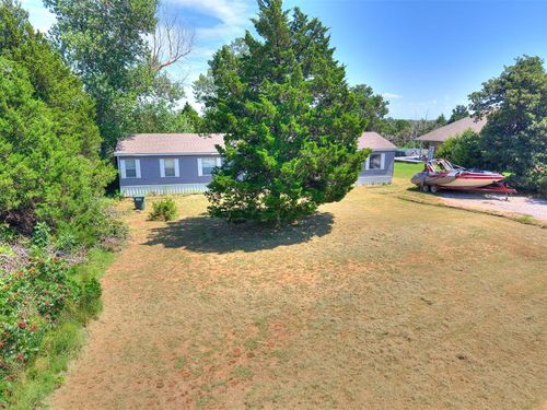 9156 Prairie Dog Dr, Edmond, OK, 73034-2074 | Card Image