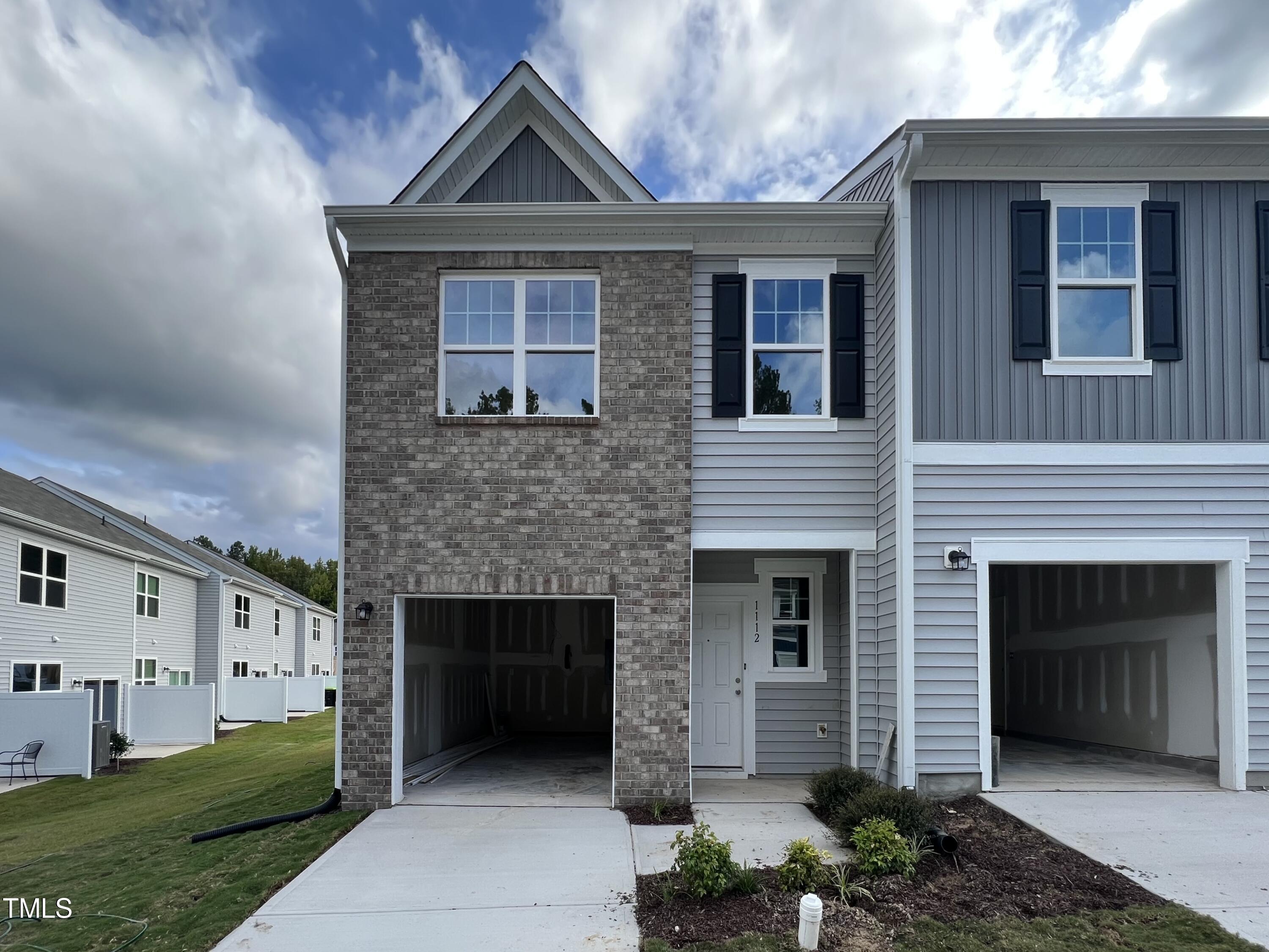 Dakine Dr, Durham, NC 27704