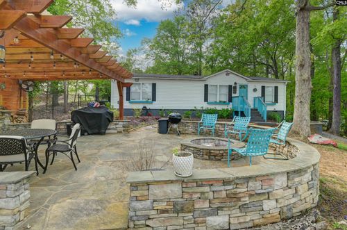 2075 Great North Rd, Winnsboro, SC, 29180-6099 | Card Image