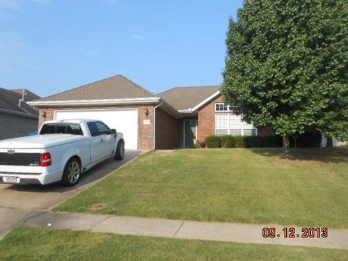 504 Sw Maidstone Ave, Bentonville, AR, 72712-3622 | Card Image