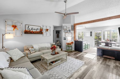 3232 Forest Breeze Dr, Antioch, TN, 37013-5410 | Card Image