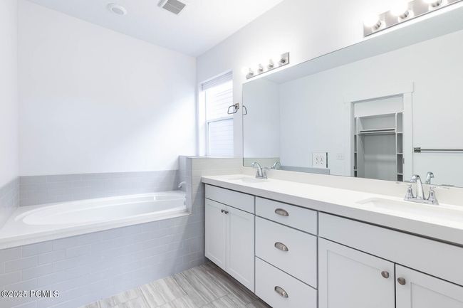 1112 N Springer View Loop, House other with 4 bedrooms, 5 bathrooms and null parking in Midway UT | Image 11
